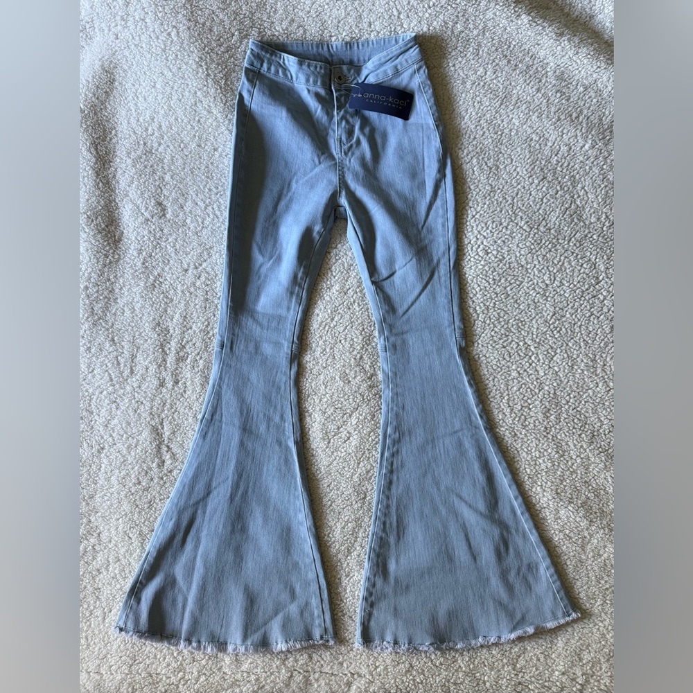 NWT Anna Kaci CaliforniaLight Blue Flared Women's Jeans small